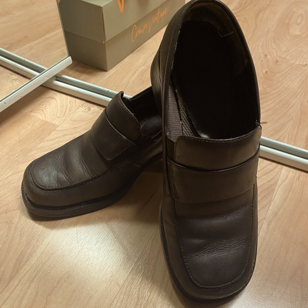 Brown moccasins size 6